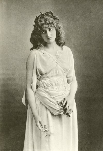 Miss Mary Anderson als Perdita (gravure) door English Photographer