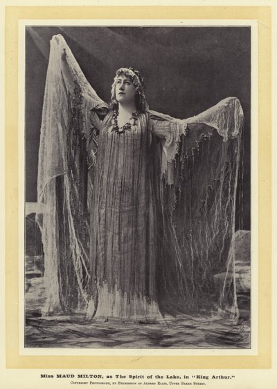 Miss Maud Milton als The Spirit of the Lake in King Arthur door English Photographer