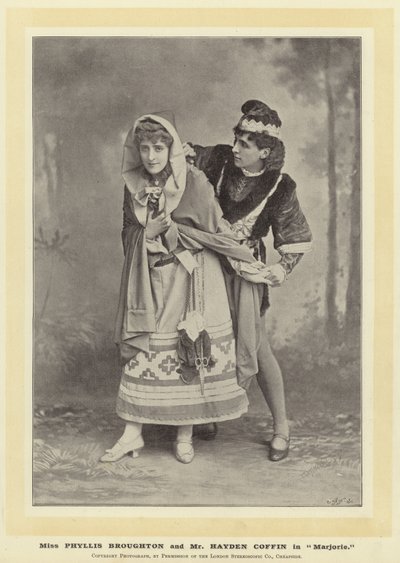 Miss Phyllis Broughton en Mr Hayden Coffin in Marjorie door English Photographer