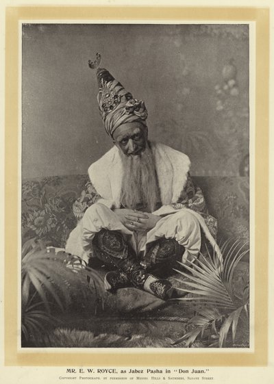 Meneer E W Royce, als Jabez Pasha in Don Juan door English Photographer