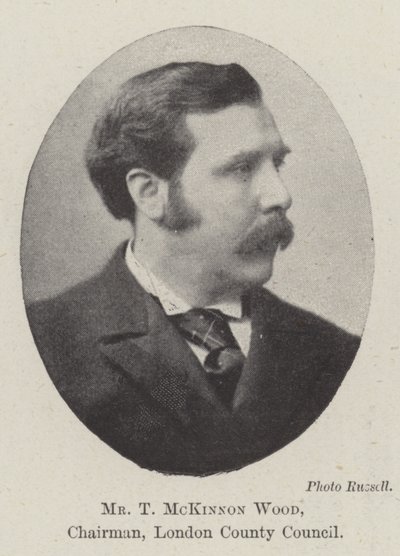 Mr T McKinnon Wood, voorzitter, London County Council door English Photographer