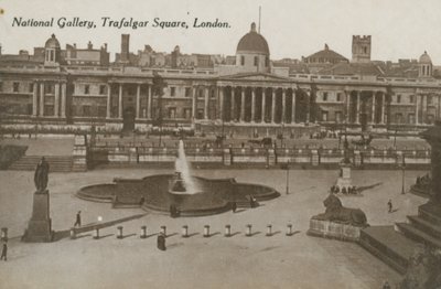 National Gallery, Trafalgar Square door English Photographer