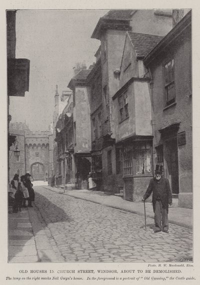 Oude huizen in Church Street, Windsor, op het punt om gesloopt te worden door English Photographer