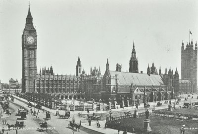 Parliament Square, Westminster: oostwaarts naar Big Ben en Houses of Parliament, 1895 door English Photographer