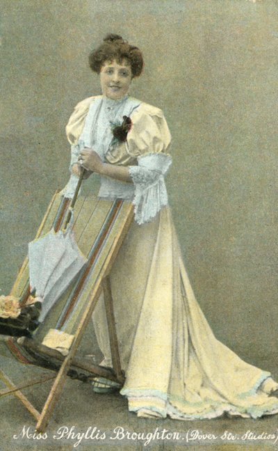 Phyllis Broughton, Engelse toneelactrice door English Photographer
