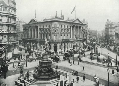 Piccadilly Circus, met de Shaftesbury Memorial Fountain en het London Pavilion door English Photographer