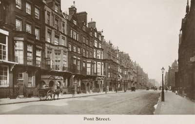 Pont Street, Londen door English Photographer
