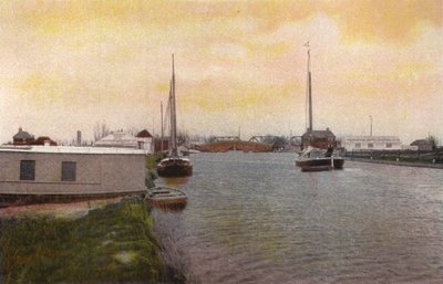 Potter Heigham door English Photographer