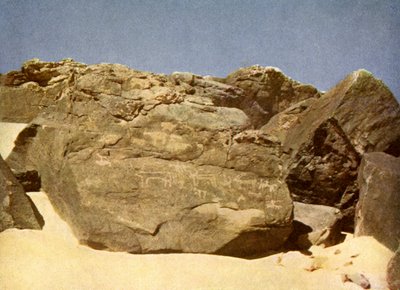 Rots met prehistorische hiërogliefen, Egypte. door English Photographer