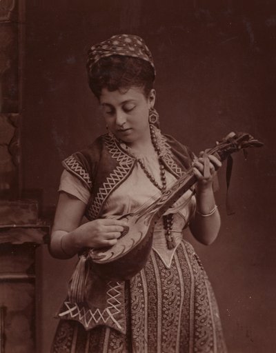 Seline Dolaro door English Photographer