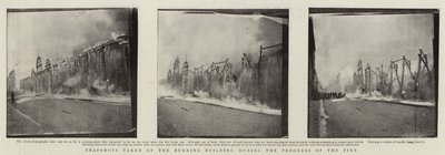 Momentopnamen van het Brandende Gebouw tijdens de Voortgang van de Brand door English Photographer