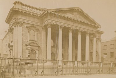 Spurgeons Tabernakel, Londen, circa 1876 door English Photographer