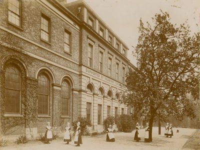 St. Marylebone Charity School voor meisjes door English Photographer