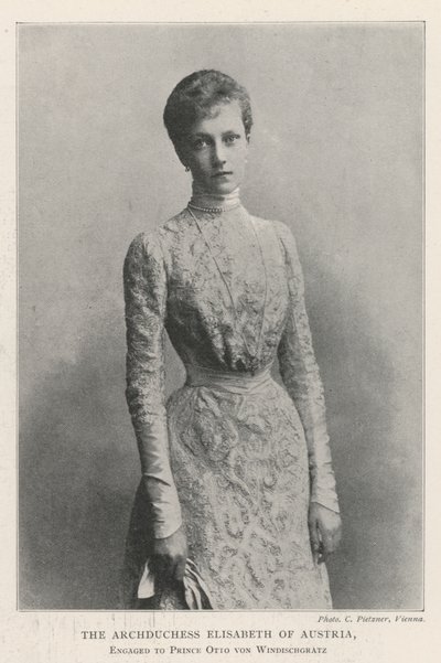 Aartshertogin Elisabeth van Oostenrijk, verloofd met prins Otto von Windischgratz door English Photographer