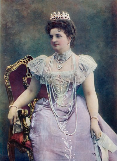 De weduwe koningin Margherita van Italië door English Photographer