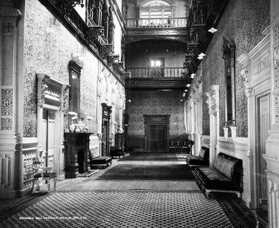 De Inkomhal van het Onderkoninklijk Paleis, Simla, ca. 1890 door English Photographer