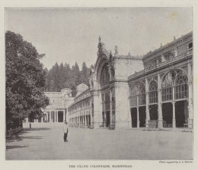 De Grote Colonnade, Marienbad door English Photographer