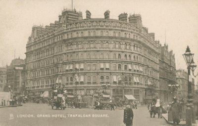 The Grand Hotel, Trafalgar Square, Londen door English Photographer