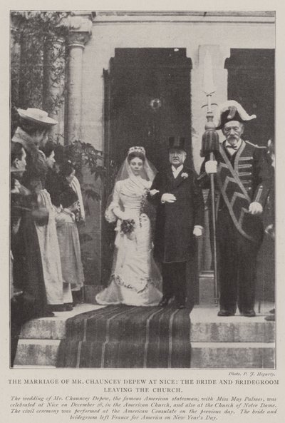 Het huwelijk van de heer Chauncey Depew in Nice, de bruid en bruidegom verlaten de kerk door English Photographer