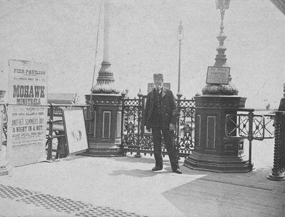 De Pier, Hastings, ca. 1890 door English Photographer