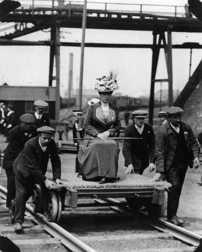 De koningin bezoekt een spoorweg door English Photographer