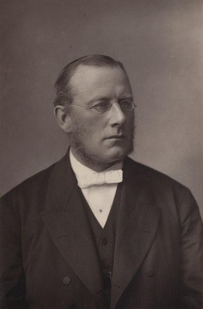 De Eerwaarde Dr. Warre door English Photographer