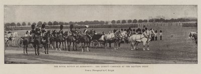 De koninklijke review in Aldershot, de koets van de koningin bij het saluutpunt door English Photographer