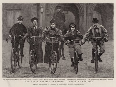 Het koninklijk huwelijk in Coburg, een groep fietsers door English Photographer