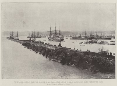 De Spaans-Amerikaanse Oorlog, de haven van Las Palmas, de hoofdstad van Gran Canaria, nu versterkt door Spanje door English Photographer