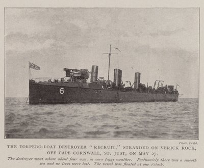 De Torpedobootjager Recruit, gestrand op Verick Rock, bij Kaap Cornwall, St Just, op 27 mei door English Photographer
