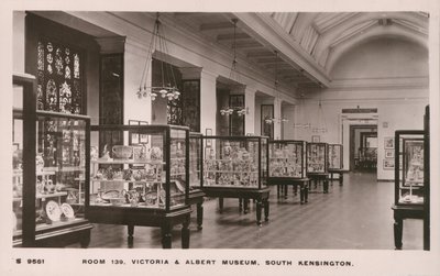 Het Victoria en Albert Museum, South Kensington, Londen door English Photographer