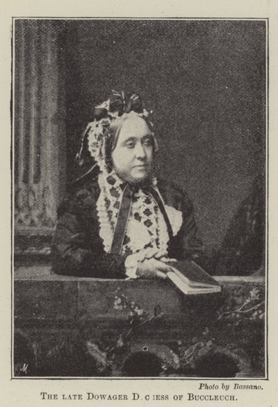 De overleden Dowager Hertogin van Buccleuch door English Photographer