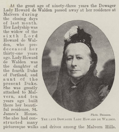 De overleden Douairière Lady Howard de Walden door English Photographer