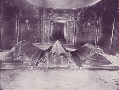 Graven van Hyder Ali en Tippoo Sultan, Seringapatam door English Photographer