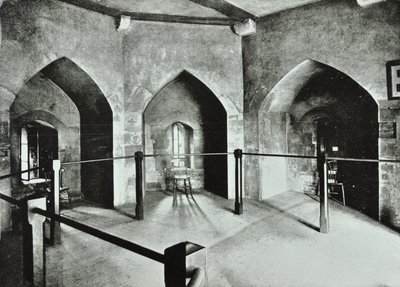 Tower of London, Tower Hill: staatsgevangeniskamer in Beauchamp Tower, 1895 door English Photographer