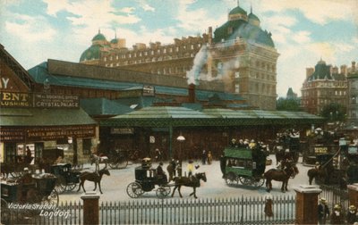 Victoria Station, Londen door English Photographer