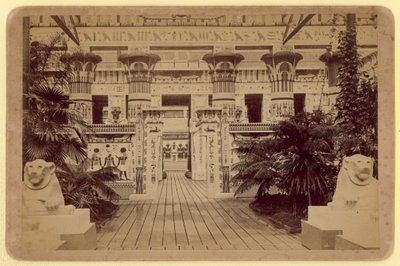 Uitzicht op de Egyptische Hof, Crystal Palace door English Photographer
