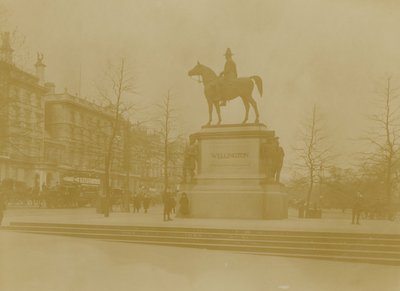 Wellingtons standbeeld in Hyde Park, Londen door English Photographer