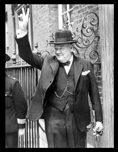 Winston Churchill toont het 