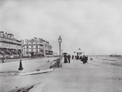 Worthing: Heene Terrace door English Photographer