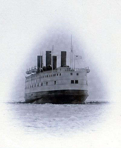 Werf nr. 647, Baikal. Achteraanzicht van de ijsbrekende treinveerboot Baikal door English Photographer