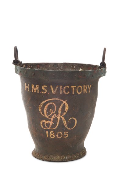 Een brandemmer van H.M.S. Victory, 1805 door English School
