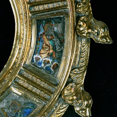 Engel die een blaasinstrument speelt, detail van de kromstaf van William of Wykeham (c.1320-1404) (verguld zilver en champlevé email) door English School