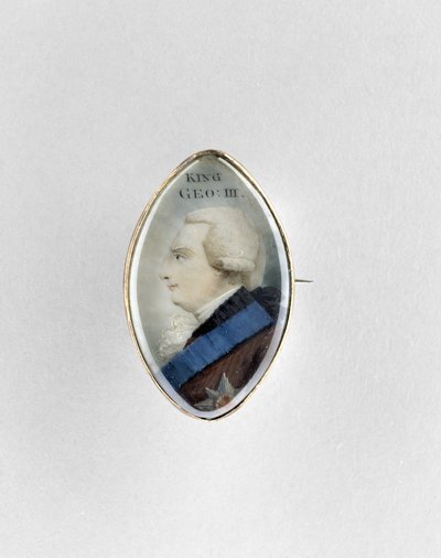 Broche met portret van koning George III, ca. 1770 door English School