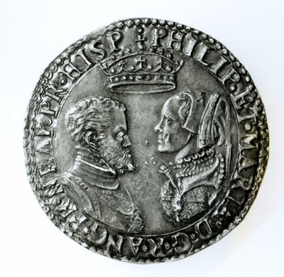 Herdenkingsschilling voor het huwelijk van Filips II van Spanje (1527-98) en Maria I van Engeland (1516-58) 1554 door English School
