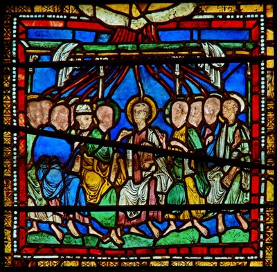 Detail uit het oostelijke raam van de Trinity Chapel met Pinksteren door English School