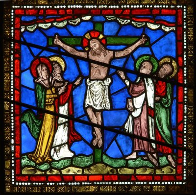 Detail uit het oostelijke raam van de Trinity Chapel met de Kruisiging door English School