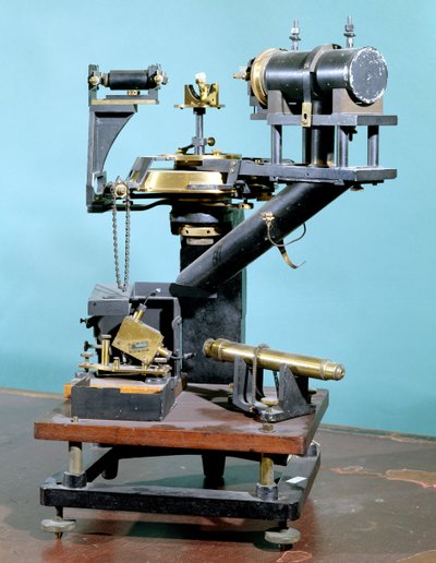 Ionisatiespectroscoop van William Henry Bragg (1862-1942), jaren 1920 door English School