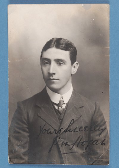 Jim Hogan, 1907 door English School