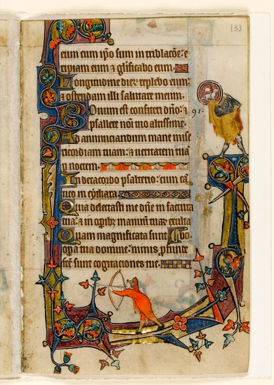 MS 1-2005, fol. 133r: Een boogschutter en St. Johannes de Doper, marginaal decor uit de Macclesfield Psalter, Gebruik van Sarum, Oost-Anglia, c.1330 door English School